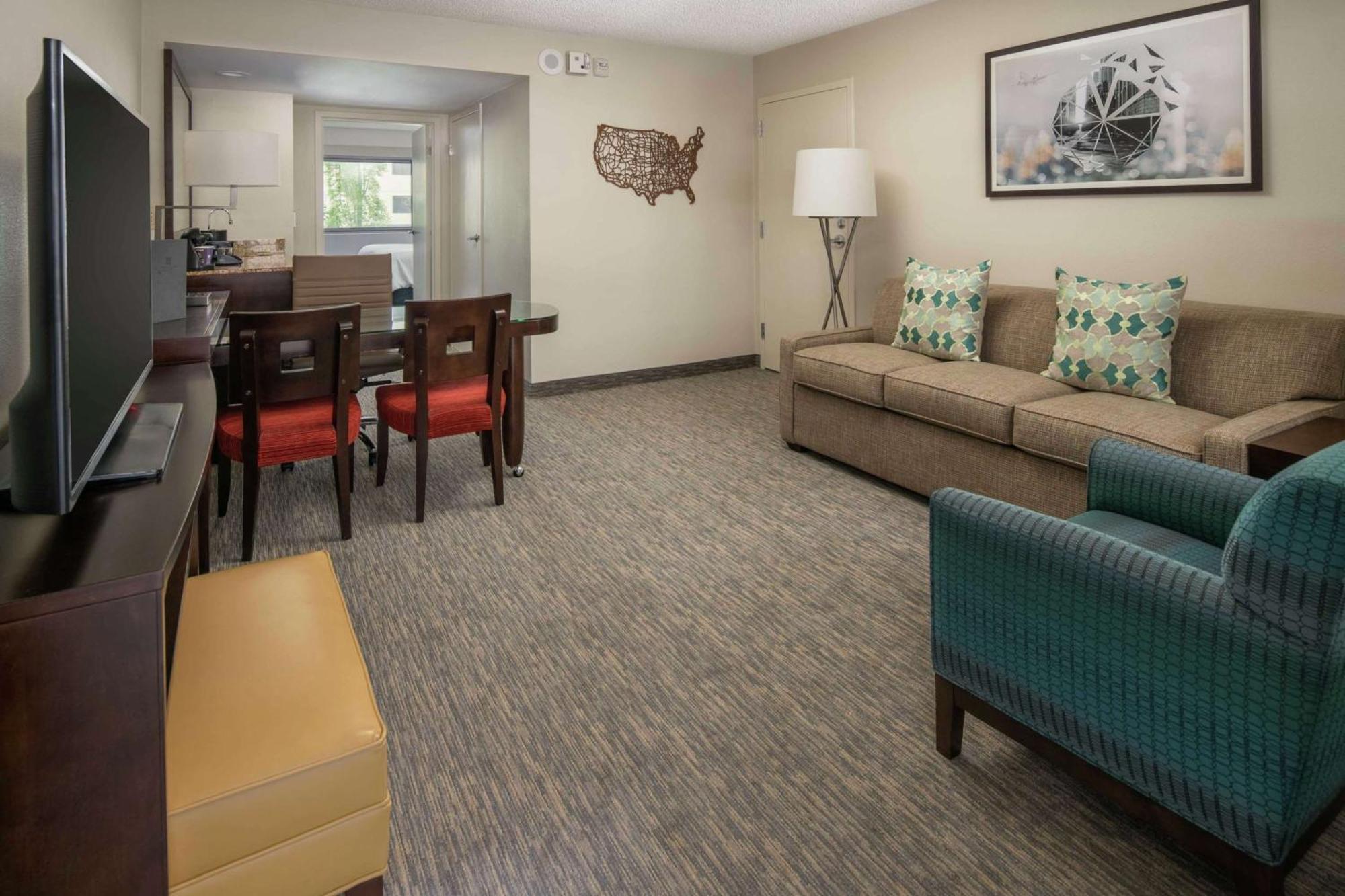 Embassy Suites By Hilton Seattle - Tacoma International Airport Tukwila Exteriör bild