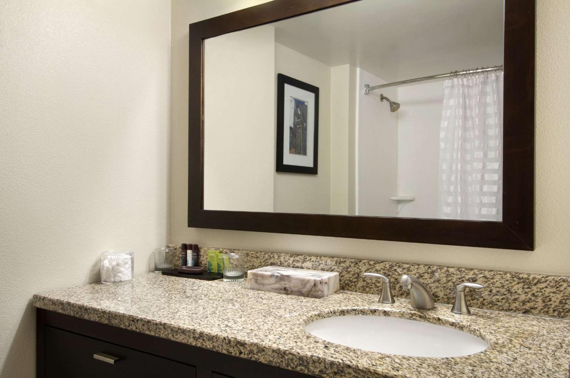 Embassy Suites By Hilton Seattle - Tacoma International Airport Tukwila Exteriör bild